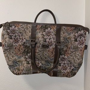 Jordache Vintage Travel Carry On